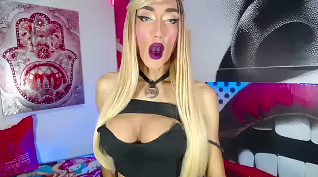 karlaveckyts online show from December 2024 07:54:01 PM