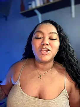 yanza2002 online show from December 2024 08:31:02 PM