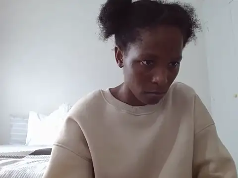 SoftRosee online show from March 2025 12:04:02 PM