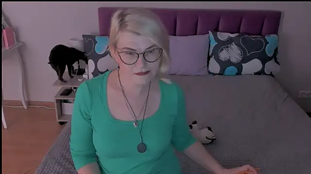 sabrinamacmarren online show from February 2025 05:20:02 AM