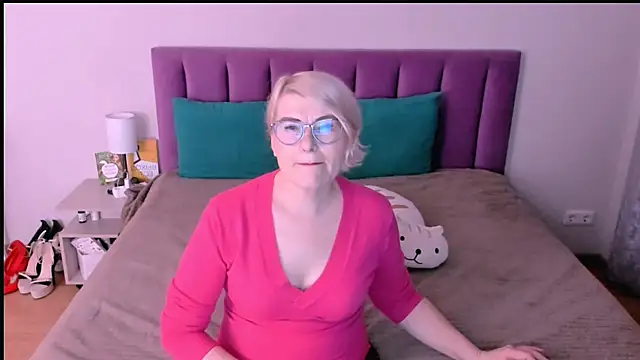 sabrinamacmarren online show from November 2025 04:29:02 PM