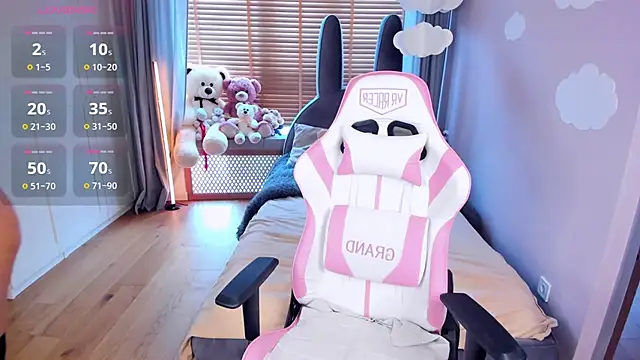 MiaSilkX online show from April 2026 10:09:02 AM