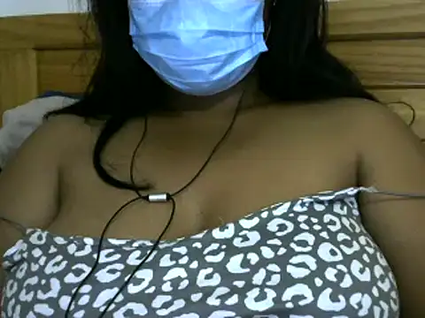 Artinah22 online show from February 2025 10:17:02 PM