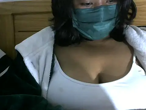 Artinah22 online show from September 2025 05:35:02 PM