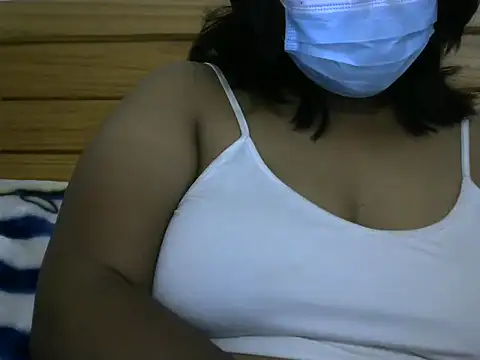 Artinah22 online show from October 2025 07:47:02 PM