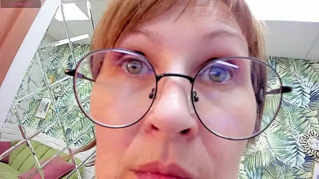 Snapshot of Paris_Cherry chatting on March 2025 11:15:02 PM Paris Cherry online show from March 2025 11:15:02 PM