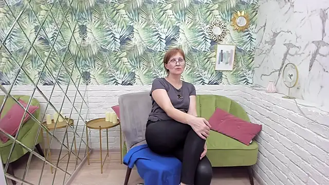 Snapshot of Paris_Cherry chatting on March 2025 02:15:01 AM Paris Cherry online show from March 2025 02:15:01 AM