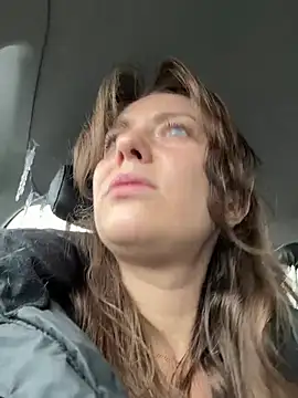 MariiD online show from March 2025 07:21:02 AM