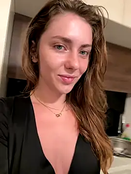 MariiD online show from October 2025 05:50:02 AM