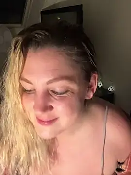 Anna Alexa online show from December 2024 09:58:02 PM