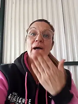 Snapshot of Melmamalhuda@xh chatting on February 2025 11:15:01 PM Melmamalhudaxh online show from February 2025 11:15:01 PM