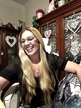 Snapshot of Melmamalhuda@xh chatting on September 2025 09:51:01 PM Melmamalhudaxh online show from September 2025 09:51:01 PM