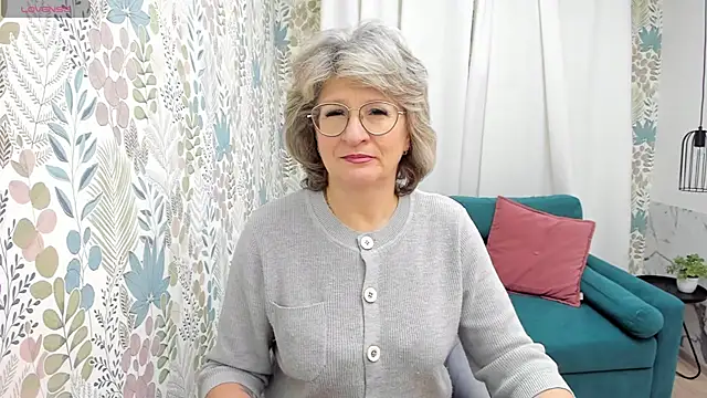 EvelynJoyful online show from December 2024 05:07:01 AM