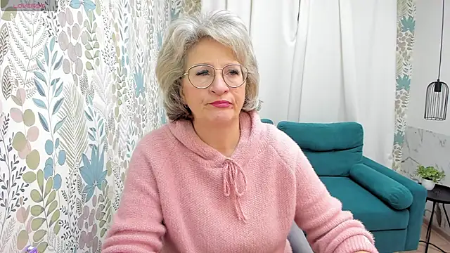 EvelynJoyful online show from December 2024 05:17:01 AM