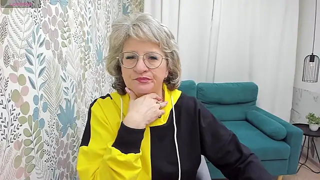 EvelynJoyful online show from December 2024 05:16:02 AM