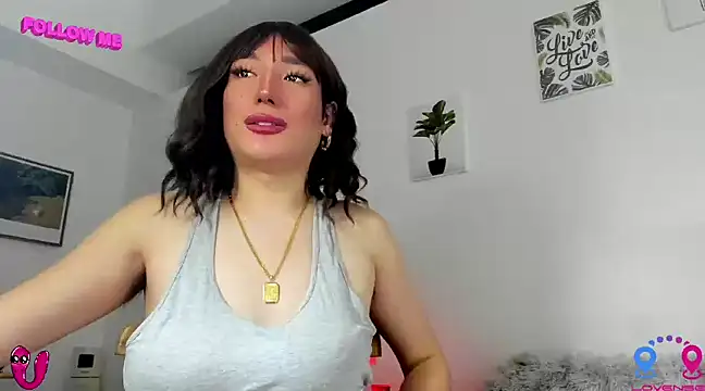 hottycrishina online show from March 2025 10:24:02 AM