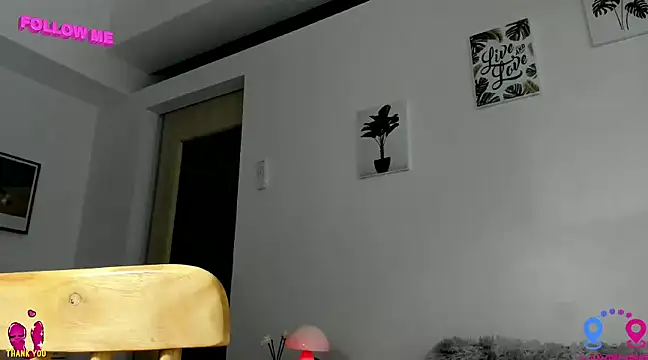 hottycrishina online show from March 2025 11:18:01 AM