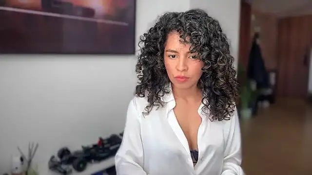 Snapshot of illaroom chatting on November 2025 08:09:01 PM illaroom online show from November 2025 08:09:01 PM