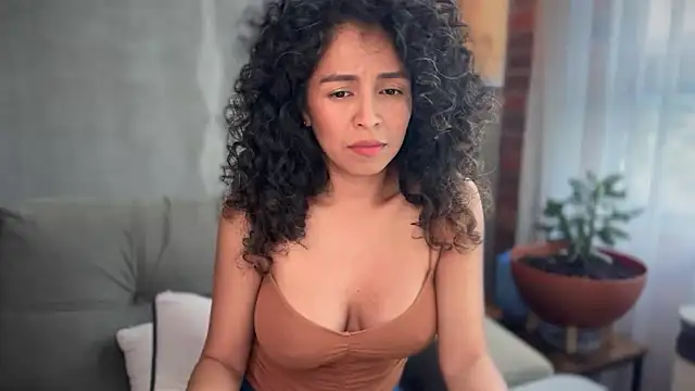 Snapshot of illaroom chatting on November 2025 10:13:02 PM illaroom online show from November 2025 10:13:02 PM