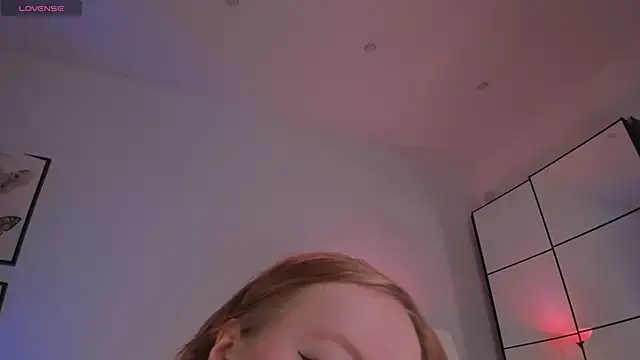 LilianKroft online show from February 2026 12:24:02 PM