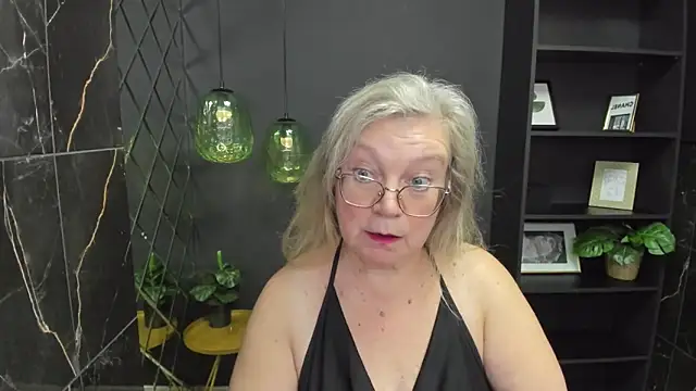 NataliMellow online show from October 2025 01:08:02 PM