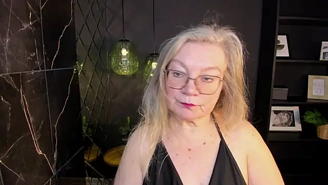 NataliMellow online show from January 2026 01:16:01 PM