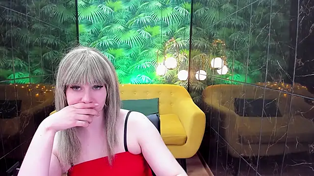 AlanaDreamy online show from December 2024 02:00:01 PM