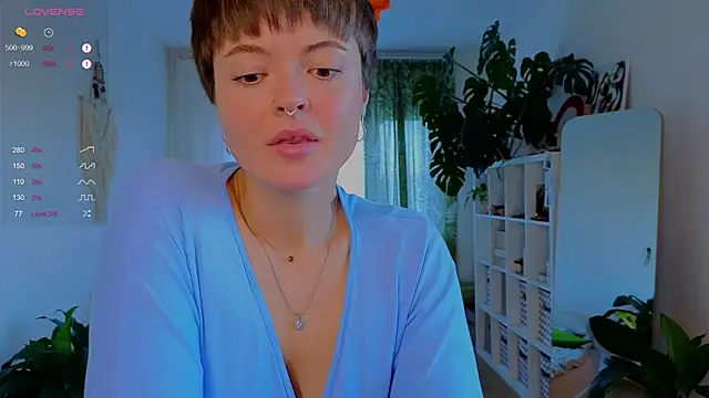 lana sky online show from October 2025 01:34:02 PM