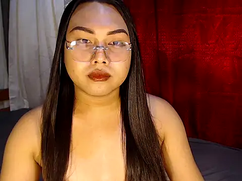 Snapshot of Cumshooterqueen chatting on January 2026 04:09:01 PM Cumshooterqueen online show from January 2026 04:09:01 PM