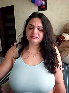 littleRikka online show from April 2026 04:30:02 AM