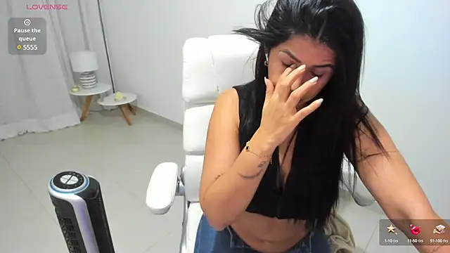 renata t  online show from March 2025 12:44:01 AM