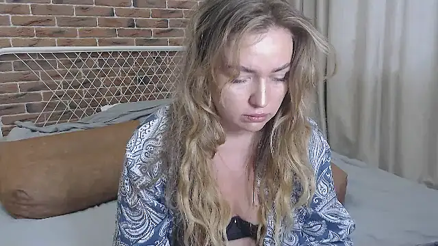 xxkristinaxx online show from March 2025 06:05:01 AM