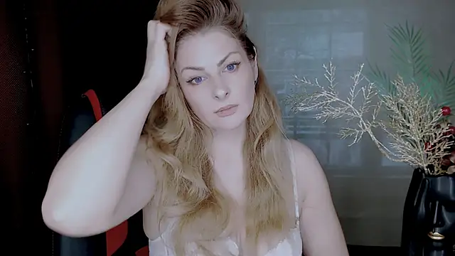 Eleonores online show from December 2025 05:15:02 AM