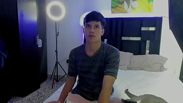 Dimitrixxx   online show from January 2026 02:48:02 AM