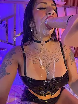 Snapshot of Tattooed_spittingdoll chatting on April 2026 01:15:01 AM Tattooed spittingdoll online show from April 2026 01:15:01 AM
