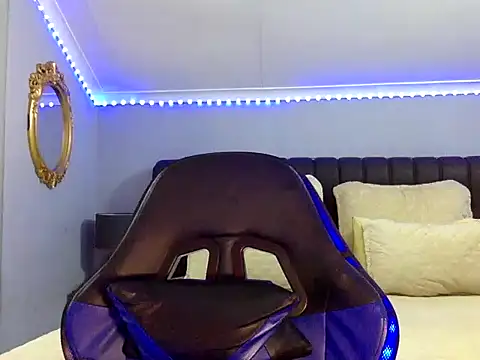 BOOTYBANGER24xx online show from October 2025 02:40:02 AM