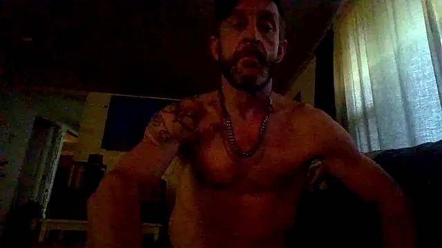 Snapshot of ThickDMatty@xh chatting on March 2025 10:22:02 PM ThickDMattyxh online show from March 2025 10:22:02 PM