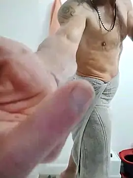 Snapshot of ThickDMatty@xh chatting on November 2025 03:28:01 AM ThickDMattyxh online show from November 2025 03:28:01 AM