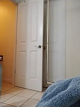 Snapshot of ThickDMatty@xh chatting on November 2025 11:18:02 PM ThickDMattyxh online show from November 2025 11:18:02 PM