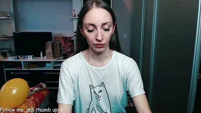 Snapshot of Natalimeowks chatting on December 2024 10:04:02 AM Natalimeowks online show from December 2024 10:04:02 AM