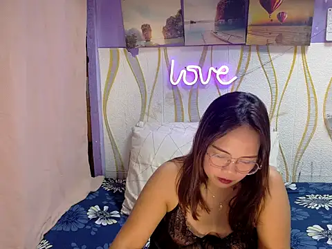 BURBERRY69 online show from February 2026 12:54:01 PM