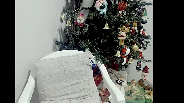 lizztaylor535 online show from December 2024 03:21:02 PM