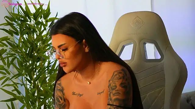 perfectt33n online show from February 2025 10:07:01 AM