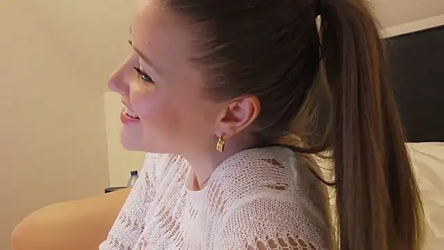 Neonstar online show from March 2025 11:29:02 AM