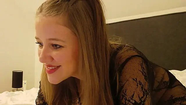 Neonstar online show from March 2025 10:11:01 AM