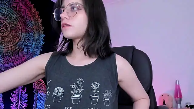 HazelKush online show from March 2025 01:35:01 AM