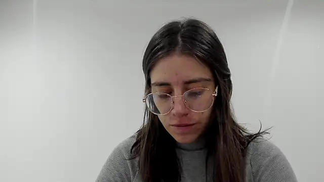 HazelKush online show from November 2025 10:48:02 PM