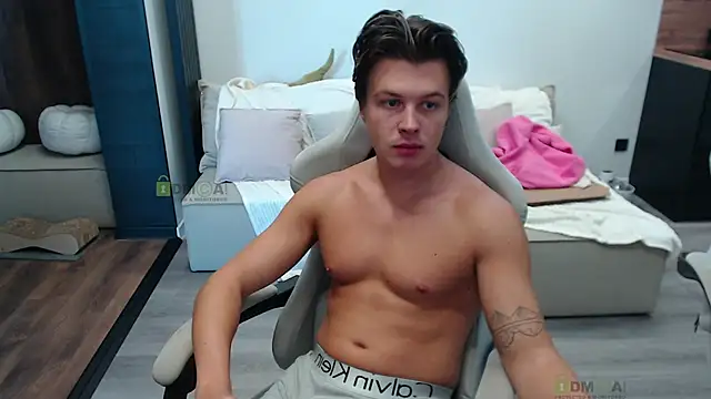 Sunny-Girl1 online show from October 2025 06:33:01 AM