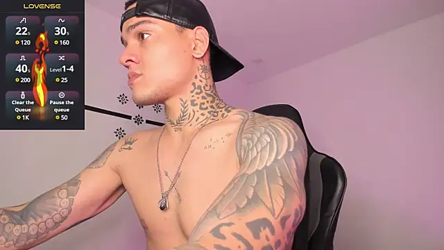 ImDominike online show from December 2024 01:35:02 AM