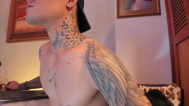 ImDominike online show from February 2025 12:34:02 PM